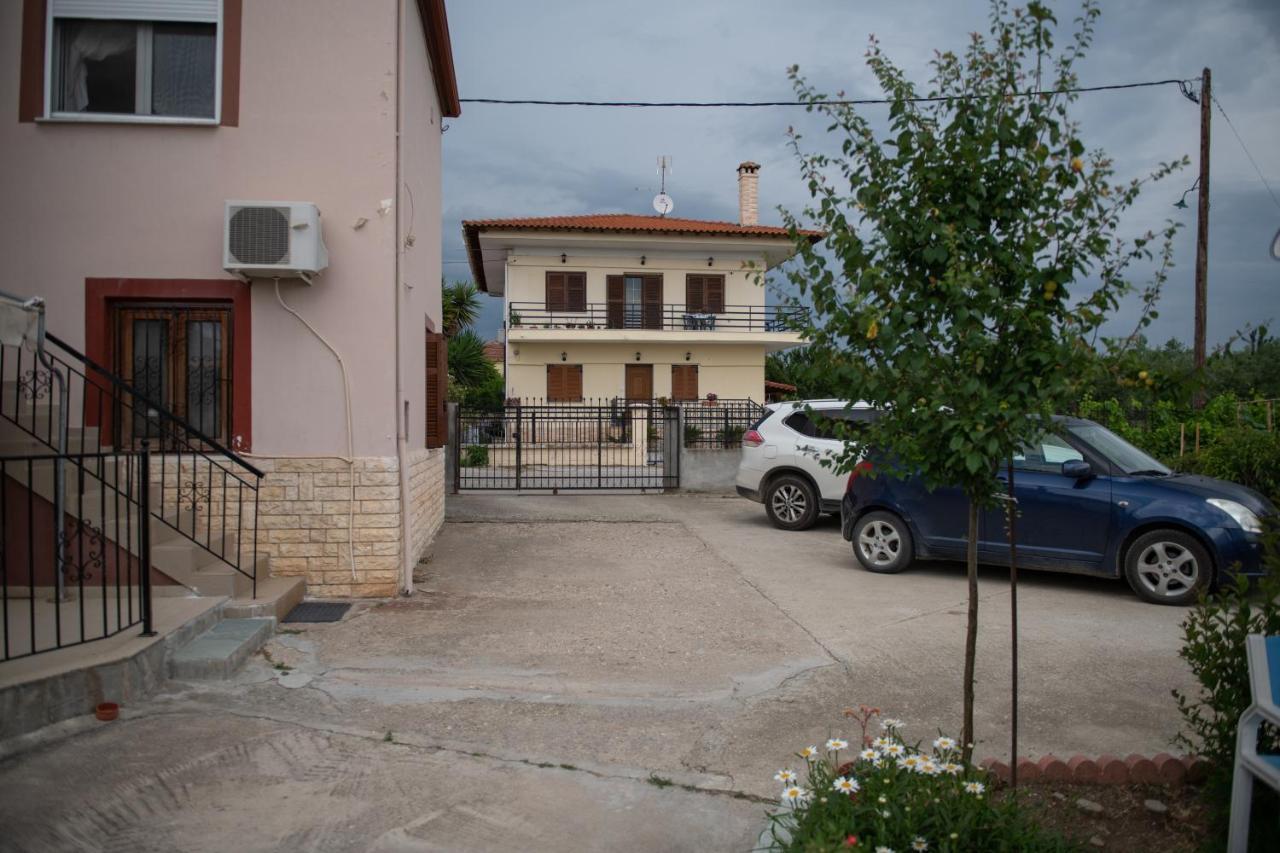 Ferienwohnung Agrikia Tis Vasilikis Ormília Exterior foto